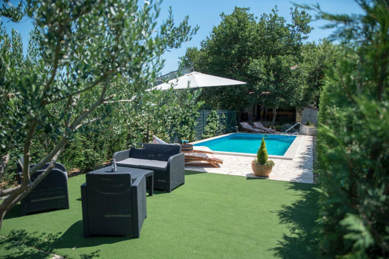 Holiday Home Zavala Klek Bagian luar foto